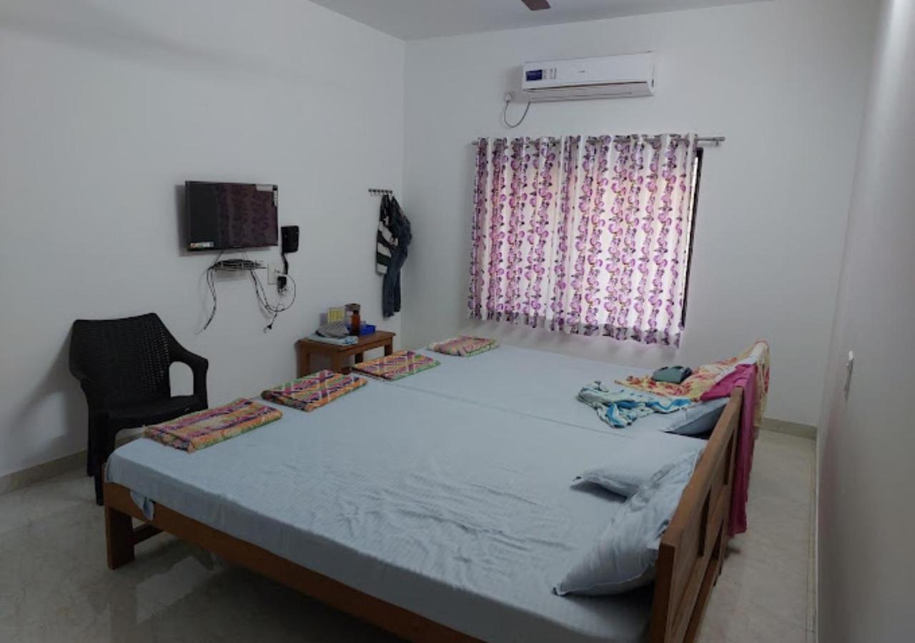 Bapat Niwas Home Stay Ganpatipule Exterior photo